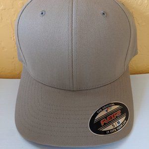 Yupoong* Four (4) Original Flexfit Classic Baseball Cap/Hat~ Size S/M Khaki‎